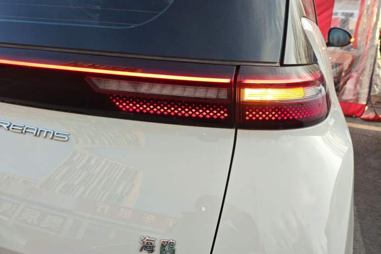 Used BYD Seagull 2024 Honor Edition 305km Dynamic Version Right Rear Taillight