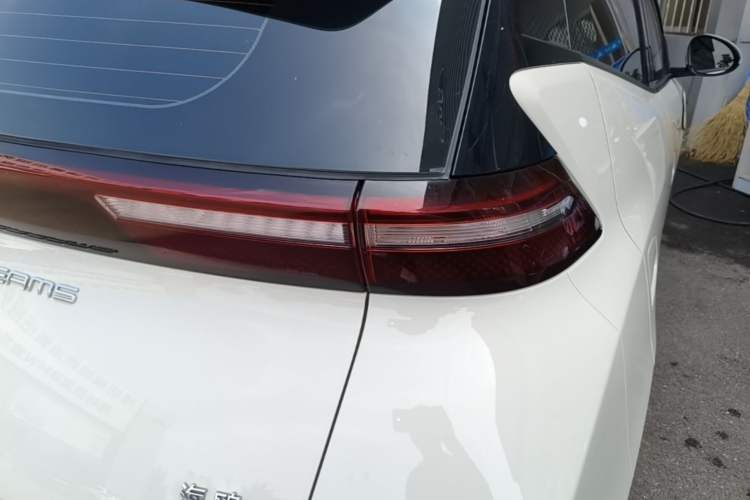 Used BYD Seagull 2024 Honor Edition 305km Dynamic Version Right Rear Taillight