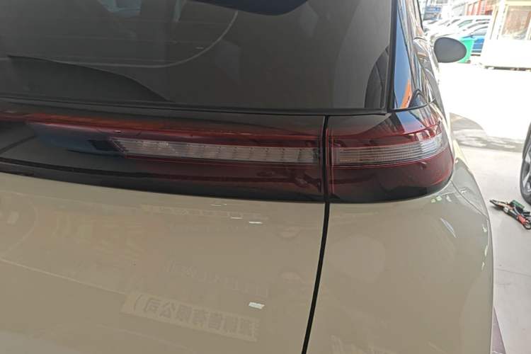 Used BYD Seagull 2024 Honor Edition 405km Flying Version Right Rear Taillight