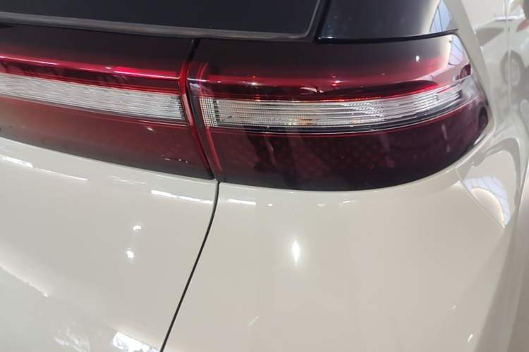 Used BYD Seagull 2024 Honor Edition 305km Dynamic Version Right Rear Taillight