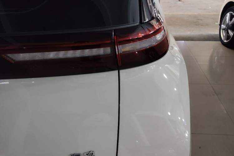 Used BYD Seagull 2024 Honor Edition 405km Flying Version Right Rear Taillight