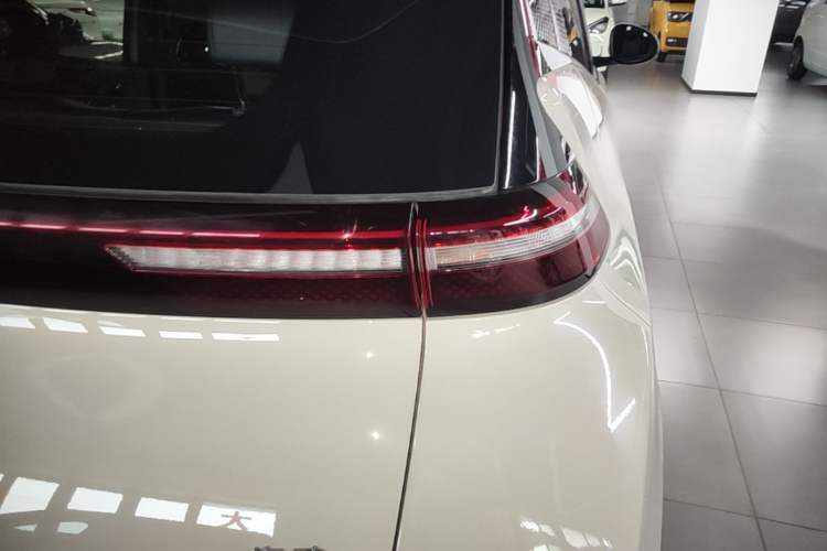 Used BYD Seagull 2024 Honor Edition 305km Dynamic Version Right Rear Taillight