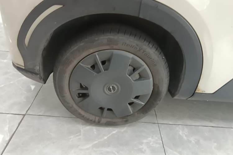 Used BYD Seagull 2024 Honor Edition 305km Dynamic Version Right Rear Wheel Hub