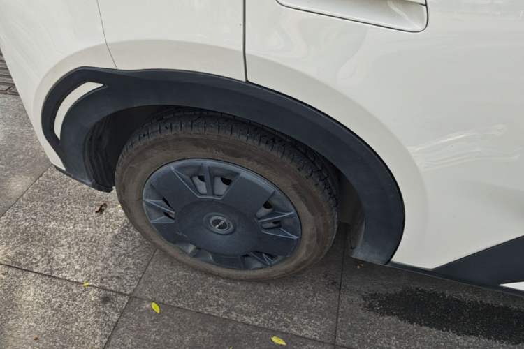 Used BYD Seagull 2024 Honor Edition 305km Dynamic Version Right Rear Wheel Hub