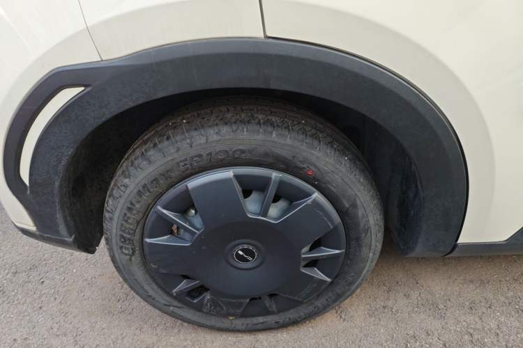Used BYD Seagull 2024 Honor Edition 305km Dynamic Version Right Rear Wheel Hub