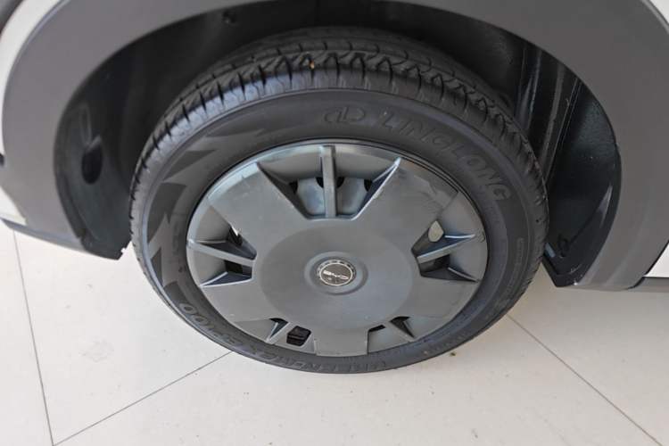 Used BYD Seagull 2024 Honor Edition 305km Dynamic Version Right Rear Wheel Hub