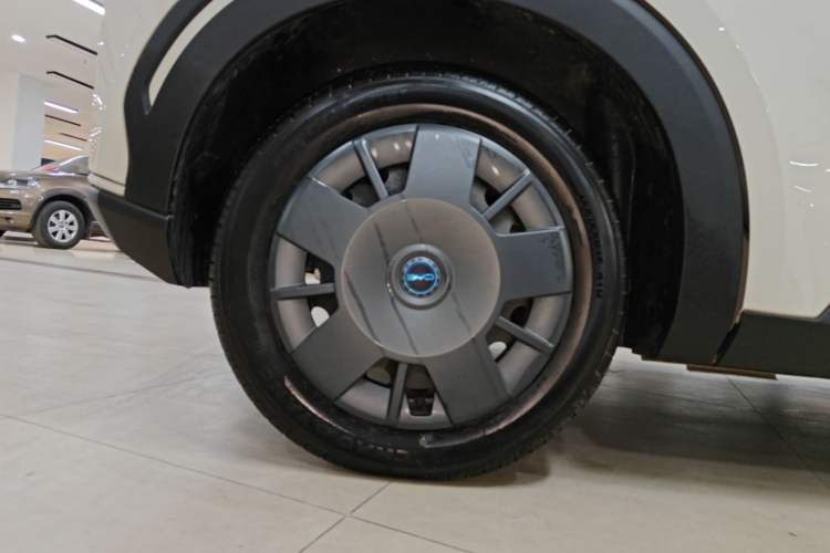 Used BYD Seagull 2024 Honor Edition 305km Dynamic Version Right Rear Wheel Hub