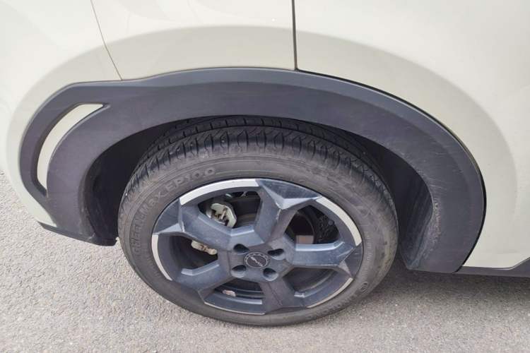 Used BYD Seagull 2024 Honor Edition 405km Flying Version Right Rear Wheel Hub