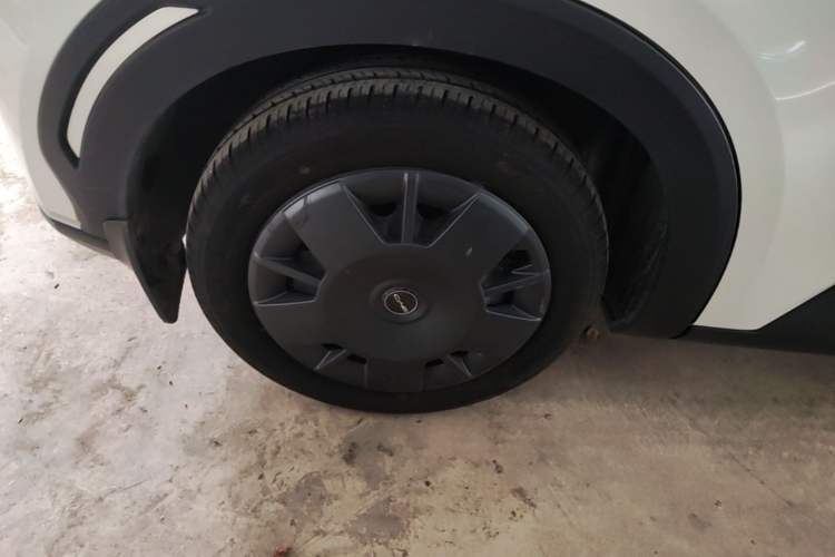 Used BYD Seagull 2024 Honor Edition 305km Dynamic Version Right Rear Wheel Hub