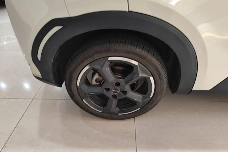 Used BYD Seagull 2024 Honor Edition 305km Freedom Version Right Rear Wheel Hub