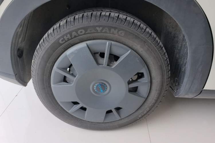 Used BYD Seagull 2024 Honor Edition 305km Dynamic Version Right Rear Wheel Hub