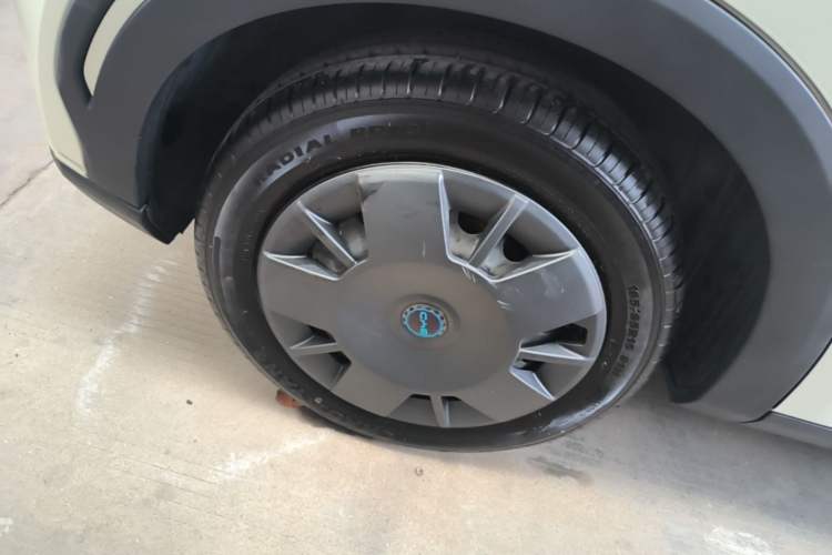 Used BYD Seagull 2024 Honor Edition 305km Dynamic Version Right Rear Wheel Hub
