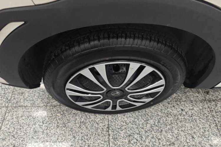 Used BYD Seagull 2024 Honor Edition 305km Dynamic Version Right Rear Wheel Hub