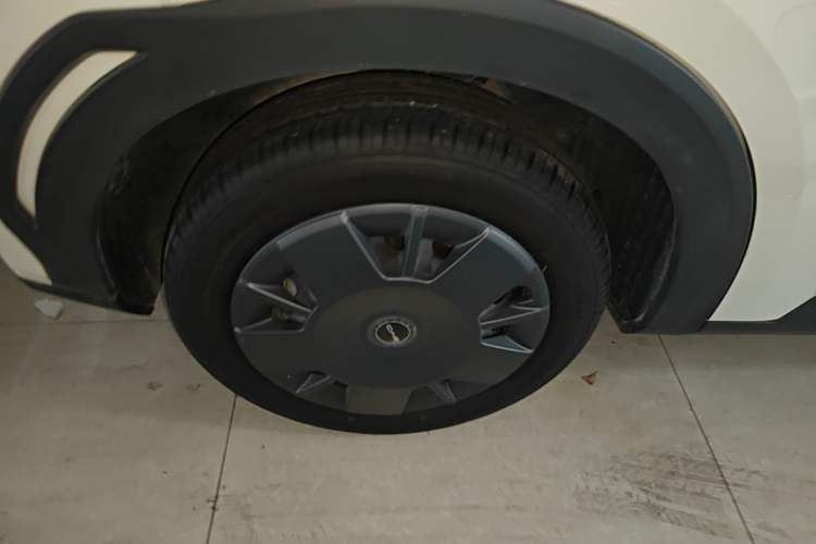 Used BYD Seagull 2024 Honor Edition 305km Dynamic Version Right Rear Wheel Hub