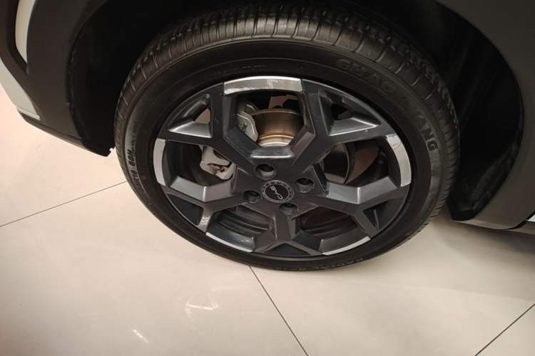 Used BYD Seagull 2024 Honor Edition 305km Freedom Version Right Rear Wheel Hub