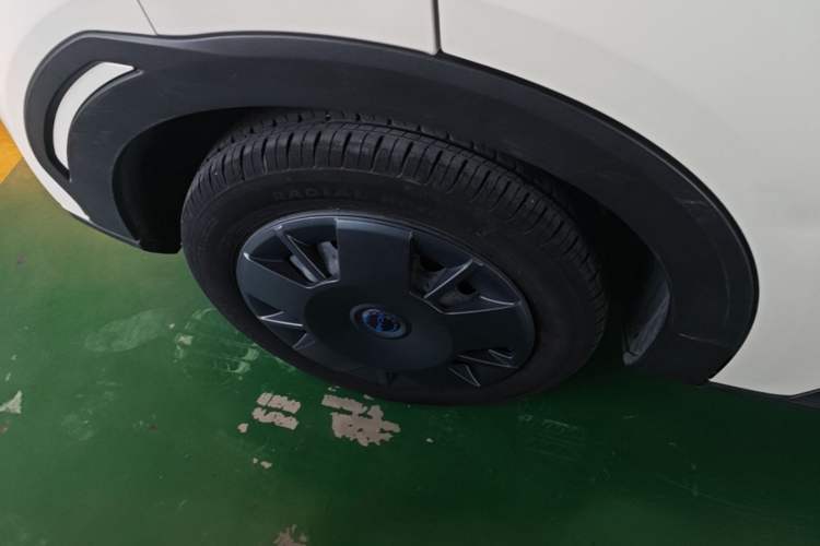 Used BYD Seagull 2024 Honor Edition 305km Dynamic Version Right Rear Wheel Hub