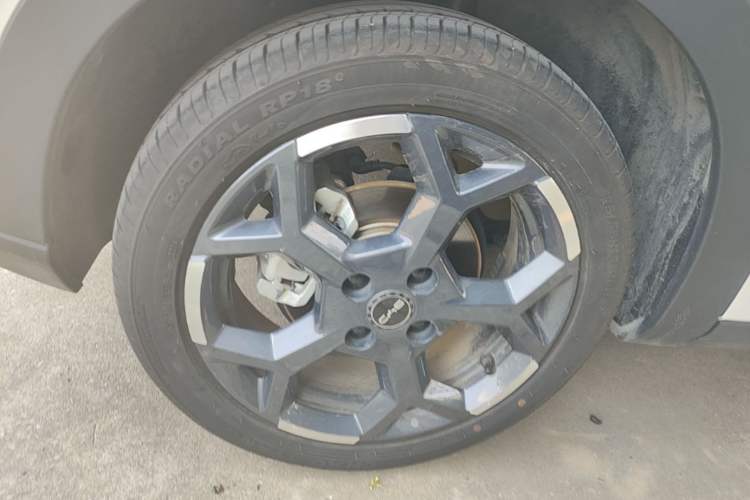 Used BYD Seagull 2024 Honor Edition 405km Flying Version Right Rear Wheel Hub