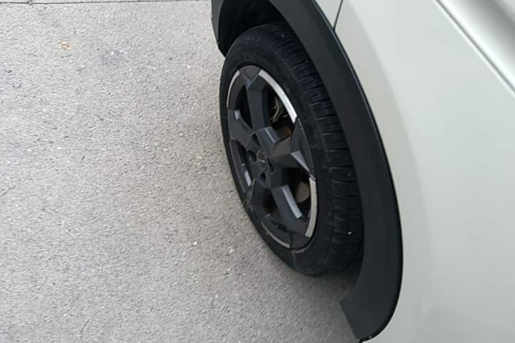 Used BYD Seagull 2024 Honor Edition 305km Freedom Version Right Rear Wheel Hub