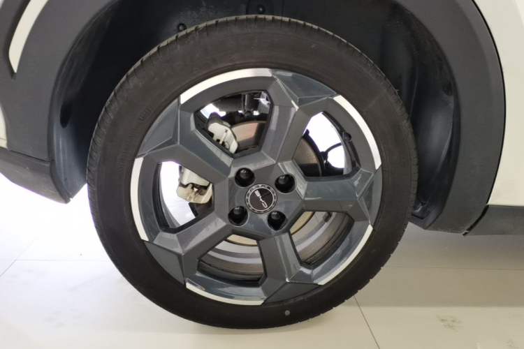 Used BYD Seagull 2024 Honor Edition 305km Freedom Version Right Rear Wheel Hub