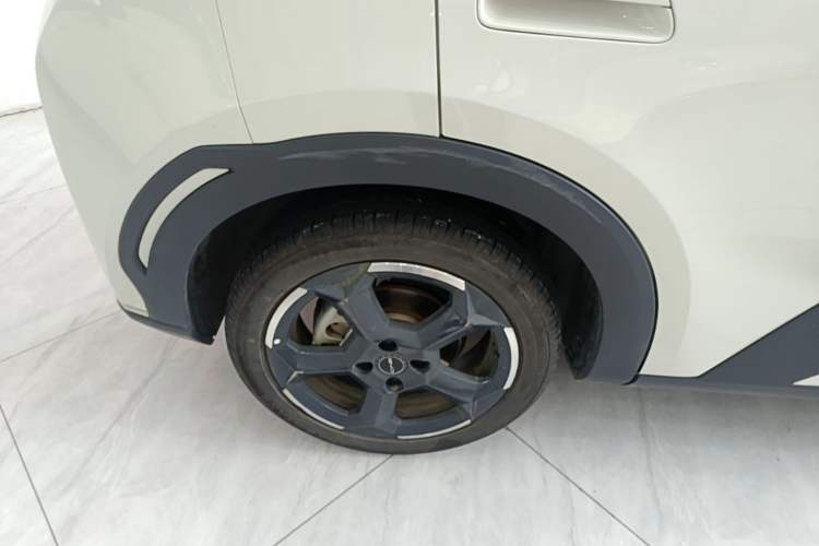 Used BYD Seagull 2024 Honor Edition 405km Flying Version Right Rear Wheel Hub