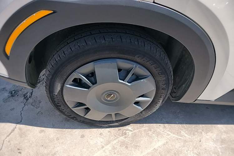 Used BYD Seagull 2024 Honor Edition 305km Dynamic Version Right Rear Wheel Hub
