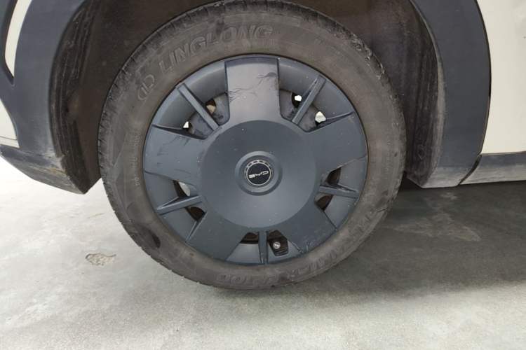 Used BYD Seagull 2024 Honor Edition 305km Dynamic Version Right Rear Wheel Hub