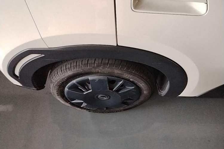 Used BYD Seagull 2024 Honor Edition 305km Dynamic Version Right Rear Wheel Hub