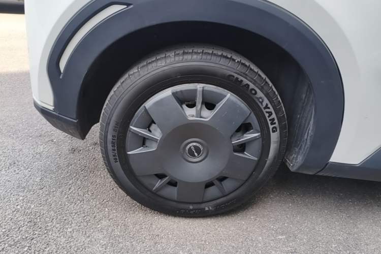 Used BYD Seagull 2024 Honor Edition 305km Dynamic Version Right Rear Wheel Hub