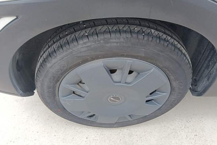 Used BYD Seagull 2024 Honor Edition 305km Dynamic Version Right Rear Wheel Hub