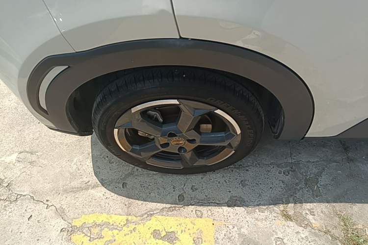 Used BYD Seagull 2024 Honor Edition 305km Freedom Version Right Rear Wheel Hub