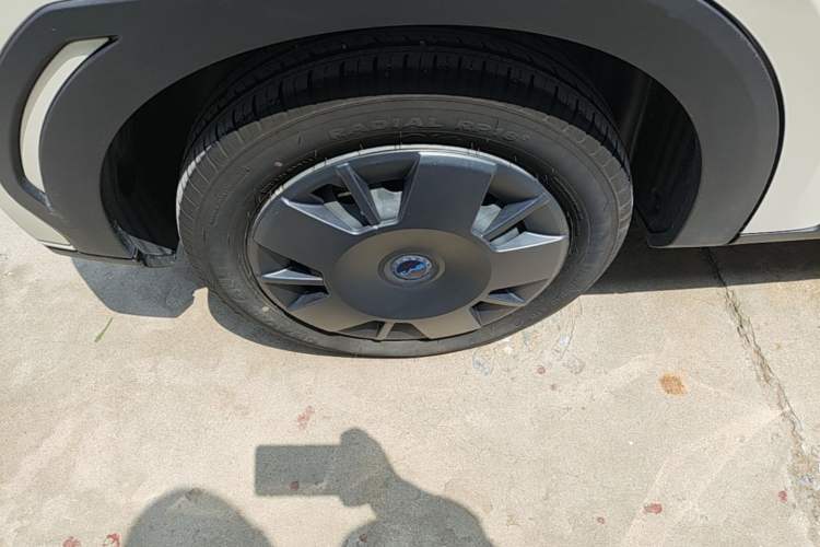Used BYD Seagull 2024 Honor Edition 305km Dynamic Version Right Rear Wheel Hub
