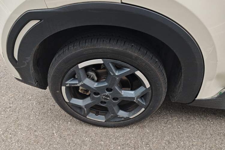 Used BYD Seagull 2024 Honor Edition 305km Freedom Version Right Rear Wheel Hub