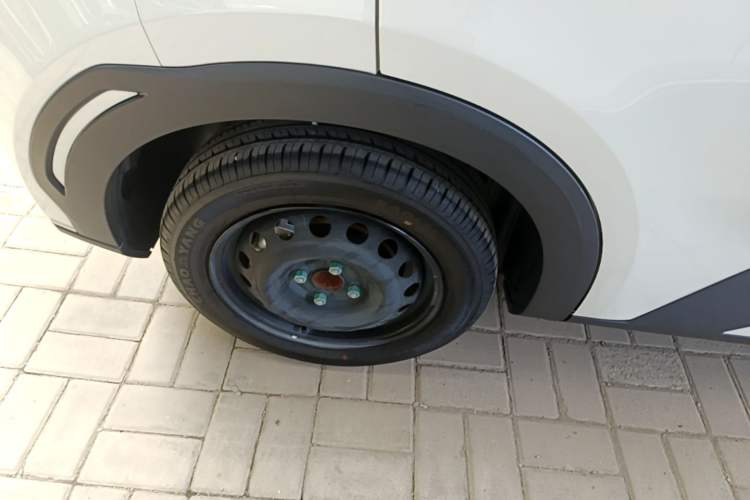 Used BYD Seagull 2024 Honor Edition 305km Dynamic Version Right Rear Wheel Hub