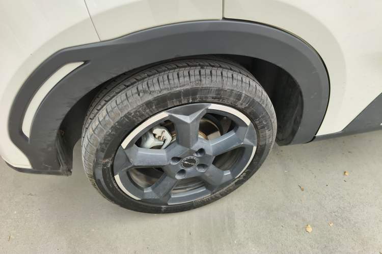 Used BYD Seagull 2024 Honor Edition 305km Freedom Version Right Rear Wheel Hub