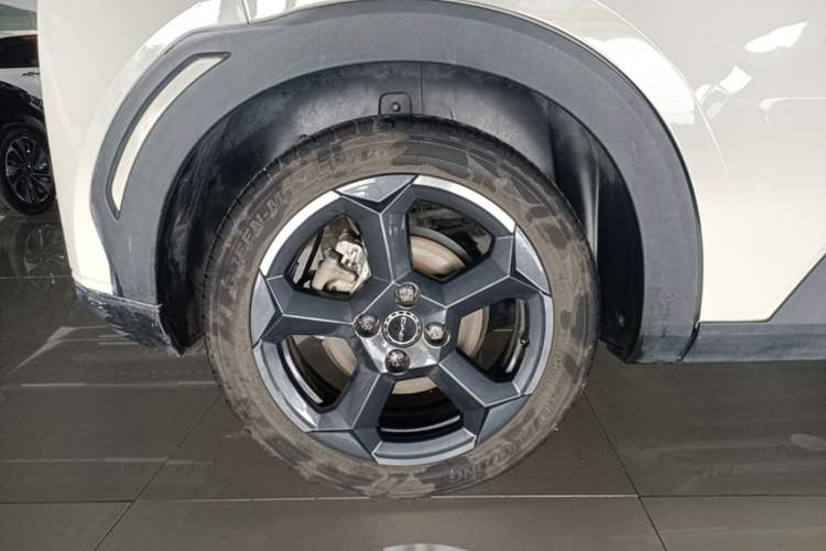 Used BYD Seagull 2024 Honor Edition 305km Freedom Version Right Rear Wheel Hub