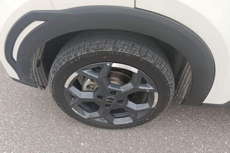 Used BYD Seagull 2024 Honor Edition 305km Freedom Version Right Rear Wheel Hub