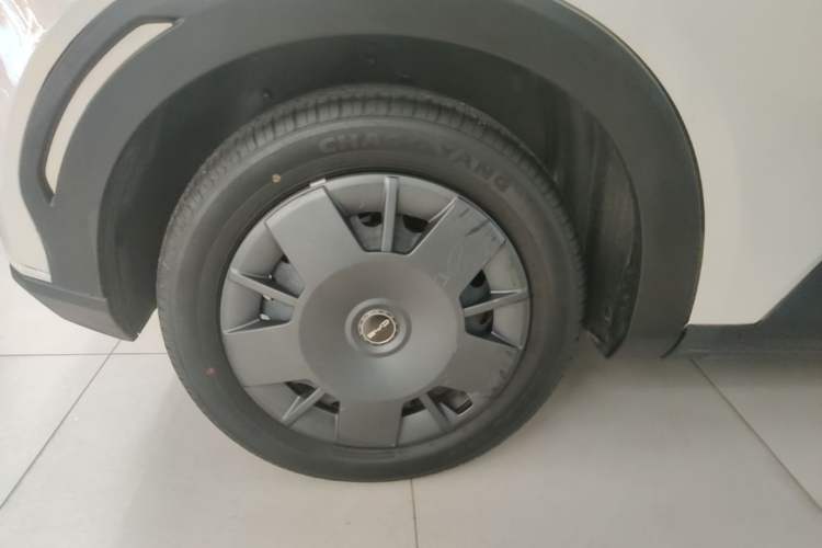 Used BYD Seagull 2024 Honor Edition 305km Dynamic Version Right Rear Wheel Hub