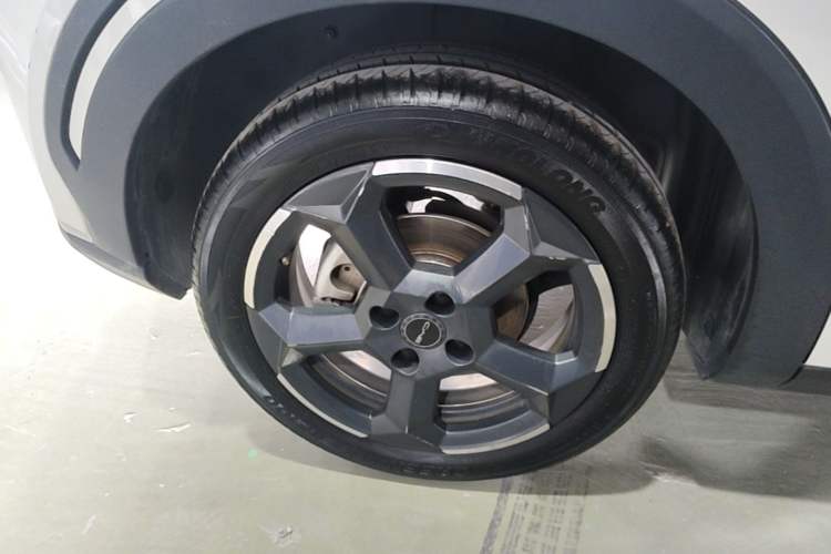 Used BYD Seagull 2024 Honor Edition 305km Freedom Version Right Rear Wheel Hub