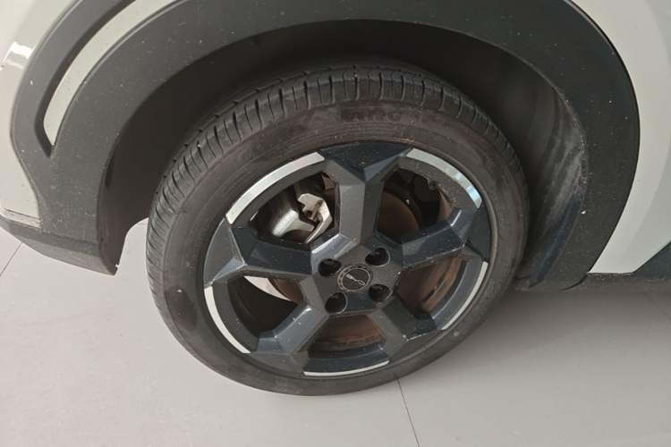 Used BYD Seagull 2024 Honor Edition 305km Freedom Version Right Rear Wheel Hub