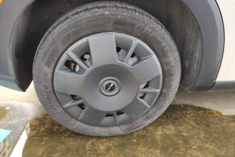 Used BYD Seagull 2024 Honor Edition 305km Dynamic Version Right Rear Wheel Hub