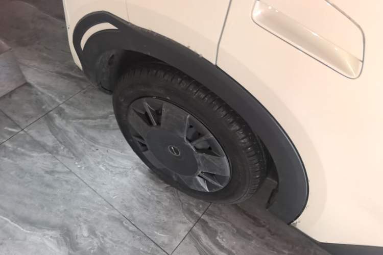 Used BYD Seagull 2024 Honor Edition 305km Dynamic Version Right Rear Wheel Hub