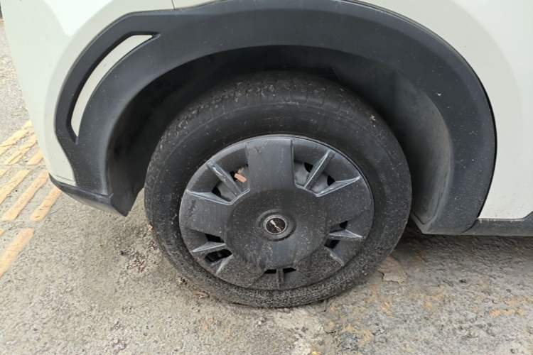 Used BYD Seagull 2024 Honor Edition 305km Dynamic Version Right Rear Wheel Hub