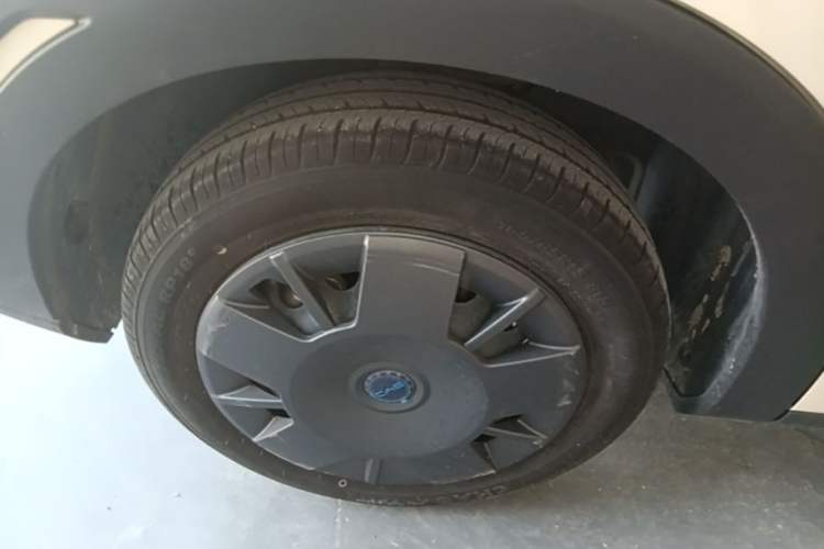 Used BYD Seagull 2024 Honor Edition 305km Dynamic Version Right Rear Wheel Hub