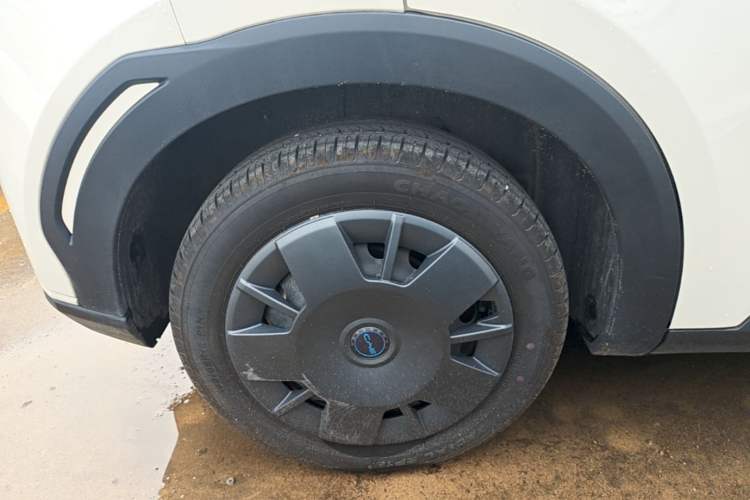 Used BYD Seagull 2024 Honor Edition 305km Dynamic Version Right Rear Wheel Hub