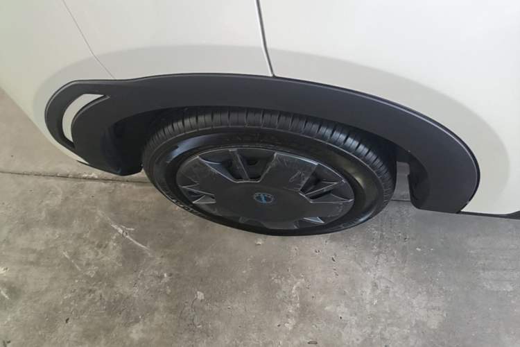 Used BYD Seagull 2024 Honor Edition 305km Dynamic Version Right Rear Wheel Hub