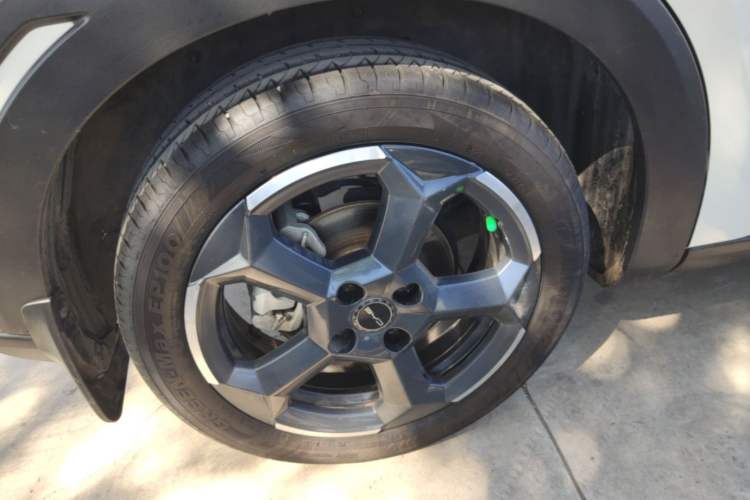 Used BYD Seagull 2024 Honor Edition 305km Freedom Version Right Rear Wheel Hub