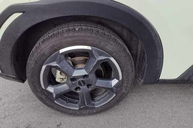 Used BYD Seagull 2024 Honor Edition 305km Freedom Version Right Rear Wheel Hub