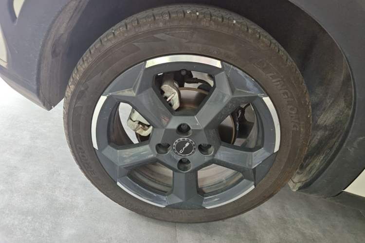 Used BYD Seagull 2024 Honor Edition 305km Dynamic Version Right Rear Wheel Hub