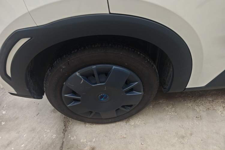 Used BYD Seagull 2024 Honor Edition 305km Dynamic Version Right Rear Wheel Hub