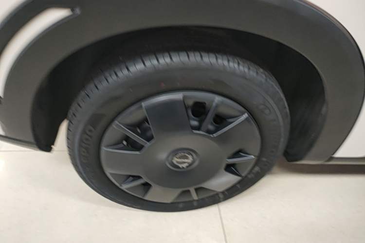 Used BYD Seagull 2024 Honor Edition 305km Dynamic Version Right Rear Wheel Hub